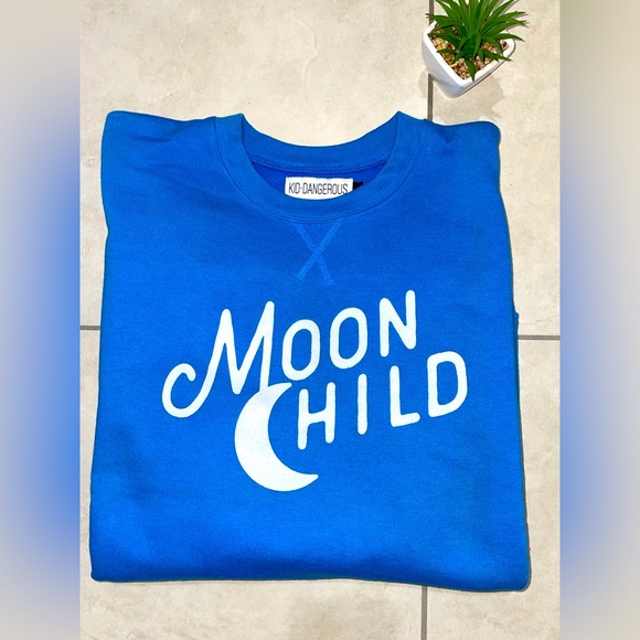 NWOT Kid Dangerous “Moon Child” Sweatshirt,Sz L - Picture 1 of 2